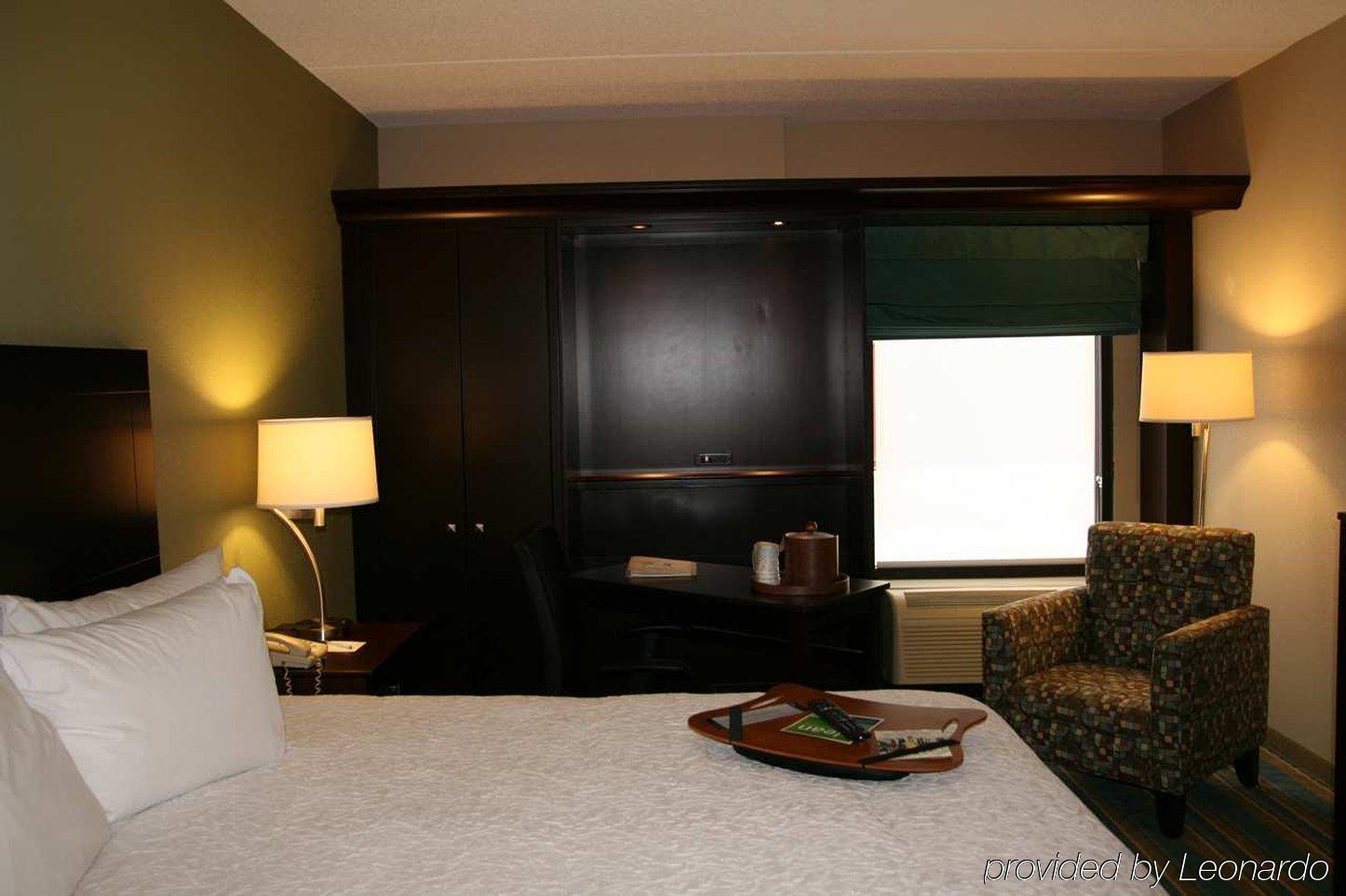 Hampton Inn Hagerstown Bagian luar foto